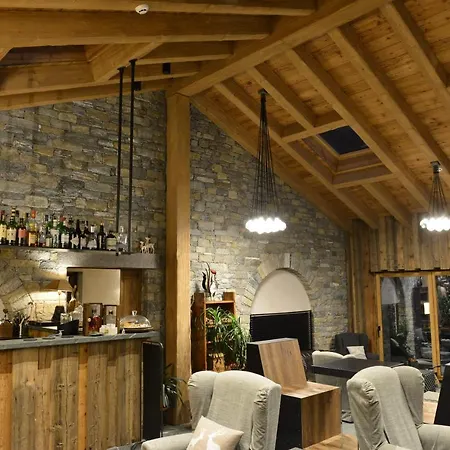 Maison Saint Jean Otel Courmayeur