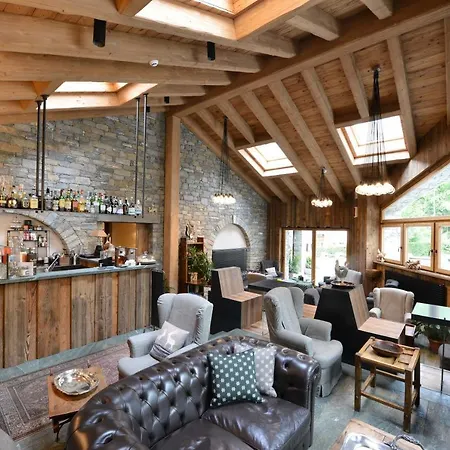 Maison Saint Jean فندق 4*