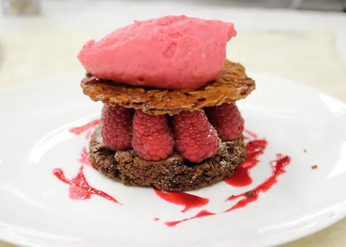 Ξενοδοχείο Maison Saint Jean 4*