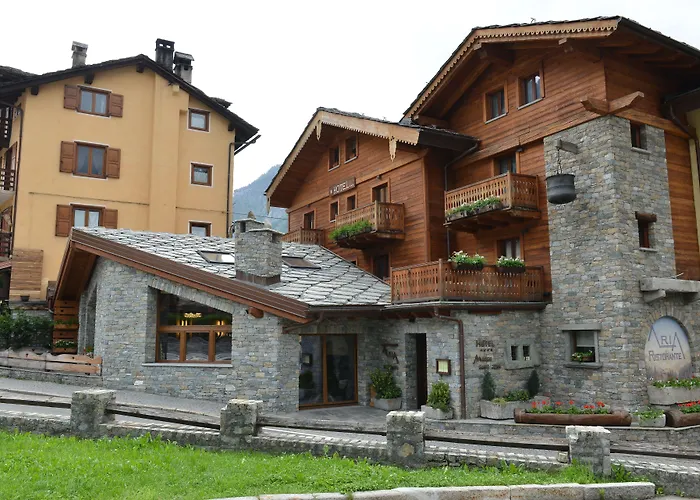 Maison Saint Jean 4* Курмайор
